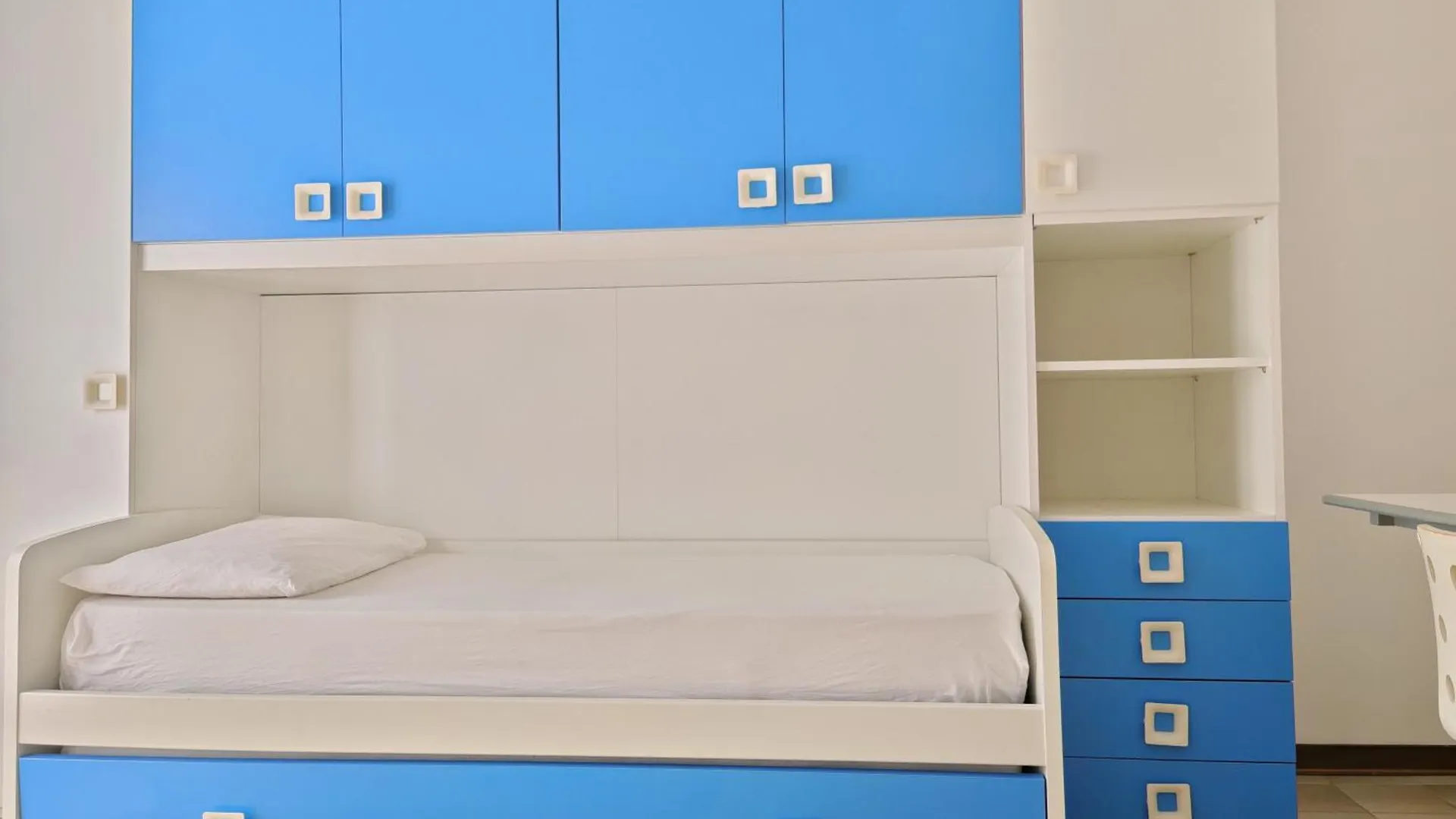 Homestay Balcony Room In Florence Metro Area Sesto Fiorentino Italy